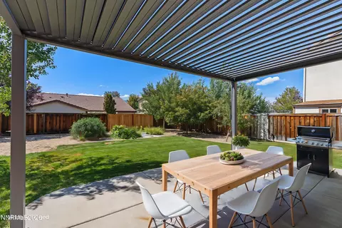Exterior - 11565 Verazae Dr, Reno, NV 89521 photo 2 of 9
