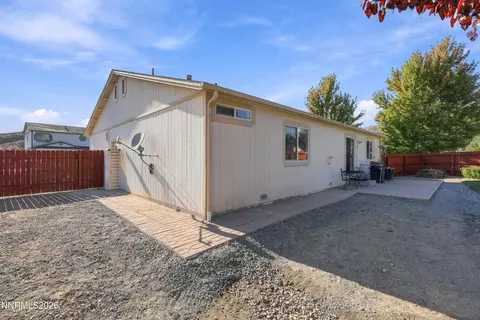 Exterior - 17865 Georgetown Dr, Reno, NV 89508 photo 5 of 7