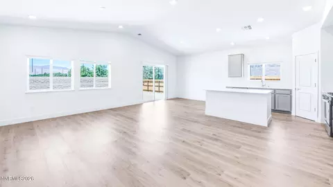 Living - 627 Fraser Loop, Dayton, NV 89403 photo 4 of 6