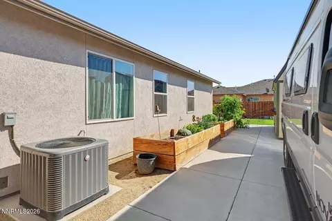 Exterior - 1280 Venitian Ct, Fallon, NV 89406 photo 2 of 3