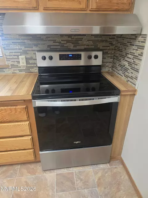 Kitchen - 4676 Solias Rd, Fallon, NV 89406 photo 6 of 7