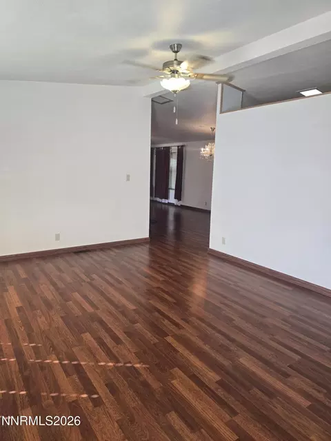 Living - 4676 Solias Rd, Fallon, NV 89406 photo 4 of 8