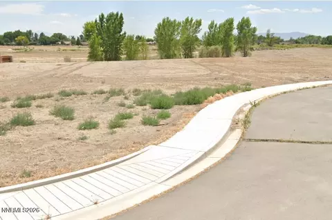 421 Seminole Dr, Yerington, NV 89447