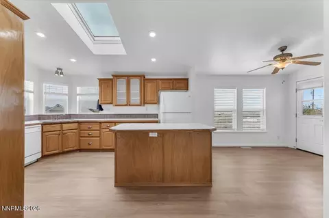 Kitchen - 10880 Carson Hwy, Fallon, NV 89406 photo 1 of 5