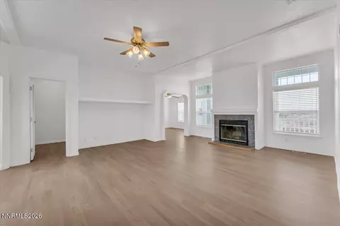 Living - 10880 Carson Hwy, Fallon, NV 89406 photo 3 of 8