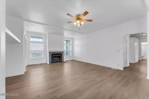 Living - 10880 Carson Hwy, Fallon, NV 89406 photo 6 of 8