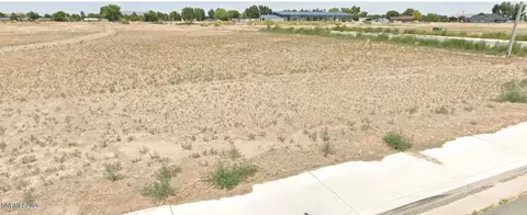 400 Seminole Dr, Yerington, NV 89447
