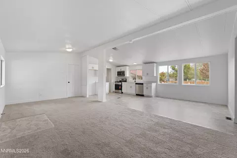 Living - 3045 Casey Rd, Fallon, NV 89406 photo 2 of 3
