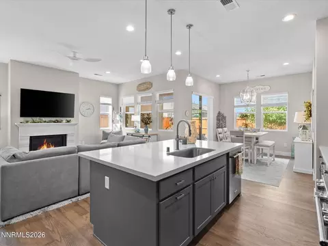 2250 Newberry Way, Sparks, NV 89436