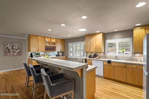 Kitchen - 2255 Sequoia Ln, Reno, NV 89502 photo 4 of 5