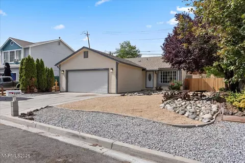 7295 Lindsey Ln, Sparks, NV 89436 photo 4