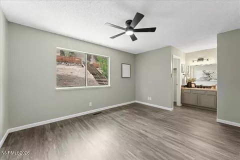7295 Lindsey Ln, Sparks, NV 89436 photo 17