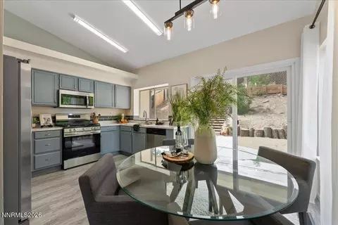 7295 Lindsey Ln, Sparks, NV 89436 photo 11