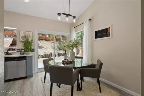 7295 Lindsey Ln, Sparks, NV 89436 photo 9