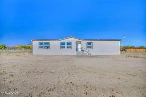 1020 W 8th St, Silver Springs, NV 89429