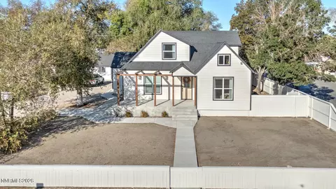 596 S Taylor St, Fallon, NV 89406