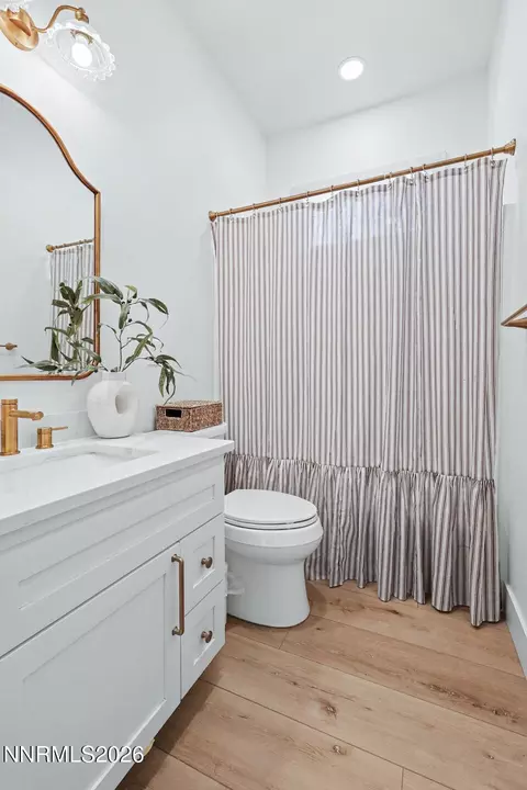 Bath - 596 S Taylor St, Fallon, NV 89406 photo 1 of 4