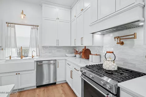 Kitchen - 596 S Taylor St, Fallon, NV 89406 photo 6 of 6