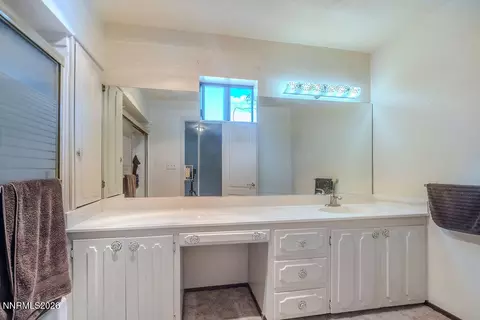 Bath - 1145 Mclean Rd, Fallon, NV 89406 photo 3 of 4