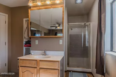 Bath - 1145 Mclean Rd, Fallon, NV 89406 photo 2 of 4
