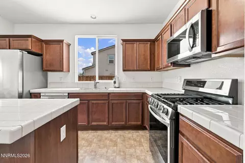 Kitchen - 11640 Verazae Dr, Reno, NV 89521 photo 2 of 3