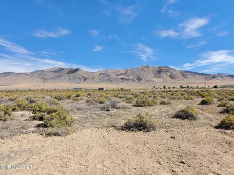 100 Longhorn Ln, Winnemucca, NV 89445