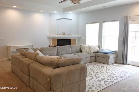 Living - 1133 Dixie Ln, Fernley, NV 89408 photo 2 of 2