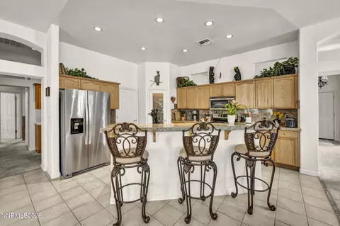 Kitchen - 1275 S Fox Glen Ct, Reno, NV 89521 photo 2 of 8