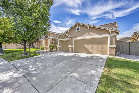 Exterior - 1275 S Fox Glen Ct, Reno, NV 89521 photo 4 of 17