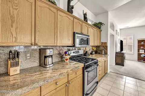 Kitchen - 1275 S Fox Glen Ct, Reno, NV 89521 photo 6 of 8
