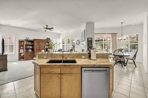 Kitchen - 1275 S Fox Glen Ct, Reno, NV 89521 photo 5 of 8