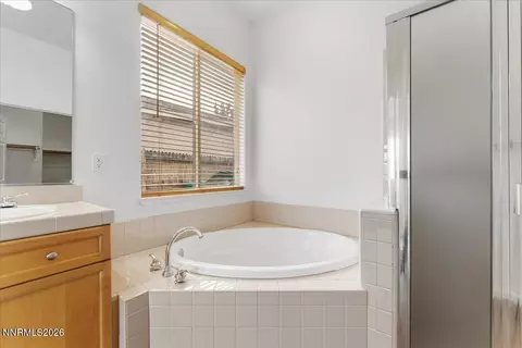 Bath - 2545 Baton Dr, Reno, NV 89521 photo 2 of 5