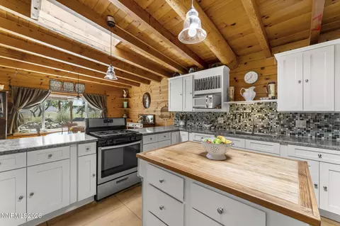 Kitchen - 2565 Ruby Ave, Silver Springs, NV 89429 photo 4 of 4