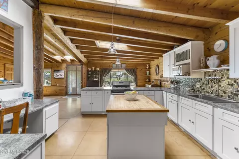 Kitchen - 2565 Ruby Ave, Silver Springs, NV 89429 photo 3 of 4