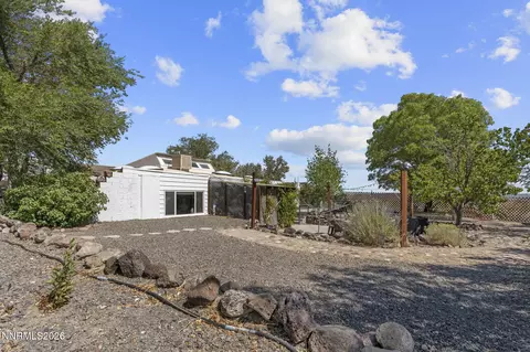 Exterior - 2565 Ruby Ave, Silver Springs, NV 89429 photo 5 of 17