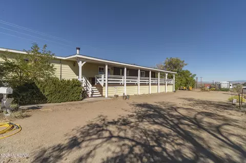 32 Wild Peach Ln, Wellington, NV 89444