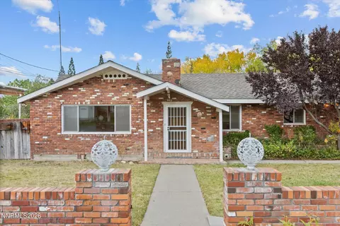 700 Hunter Pl, Reno, NV 89519