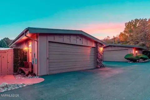 154 Lake Glen Dr, Carson City, NV 89703