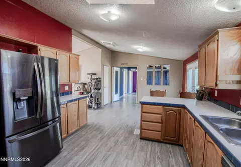 Kitchen - 4615 Aurora Ave, Winnemucca, NV 89445 photo 3 of 3