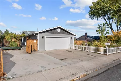 Exterior - 320 E Gault Way, Sparks, NV 89431 photo 4 of 17