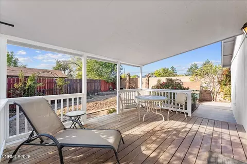 Exterior - 320 E Gault Way, Sparks, NV 89431 photo 14 of 17