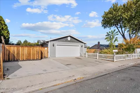 Exterior - 320 E Gault Way, Sparks, NV 89431 photo 2 of 17
