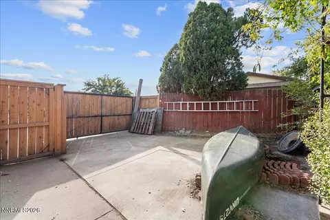 Exterior - 320 E Gault Way, Sparks, NV 89431 photo 17 of 17