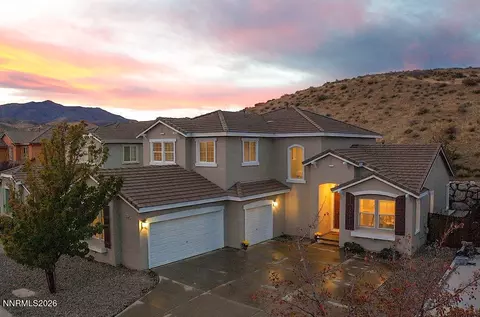 7121 Crest Hill Dr, Reno, NV 89506