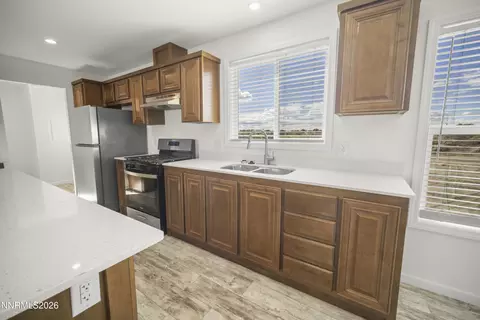 Kitchen - 5402 Desert Hills Loop, Fallon, NV 89406 photo 6 of 6