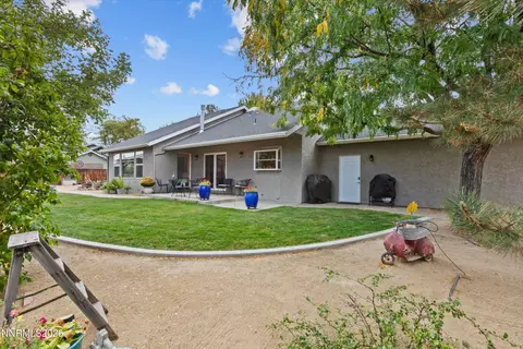 Exterior - 653 Buzzys Ranch Rd, Carson City, NV 89701 photo 6 of 11