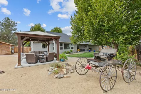 Exterior - 653 Buzzys Ranch Rd, Carson City, NV 89701 photo 10 of 11