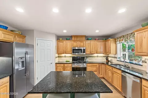 Kitchen - 653 Buzzys Ranch Rd, Carson City, NV 89701 photo 3 of 5