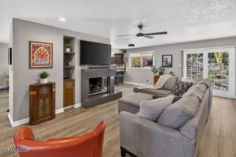 Living - 3860 Tannenbaum Way, Reno, NV 89509 photo 2 of 5