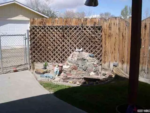 1040 Warwick Ave, Fallon, NV 89406 photo 9